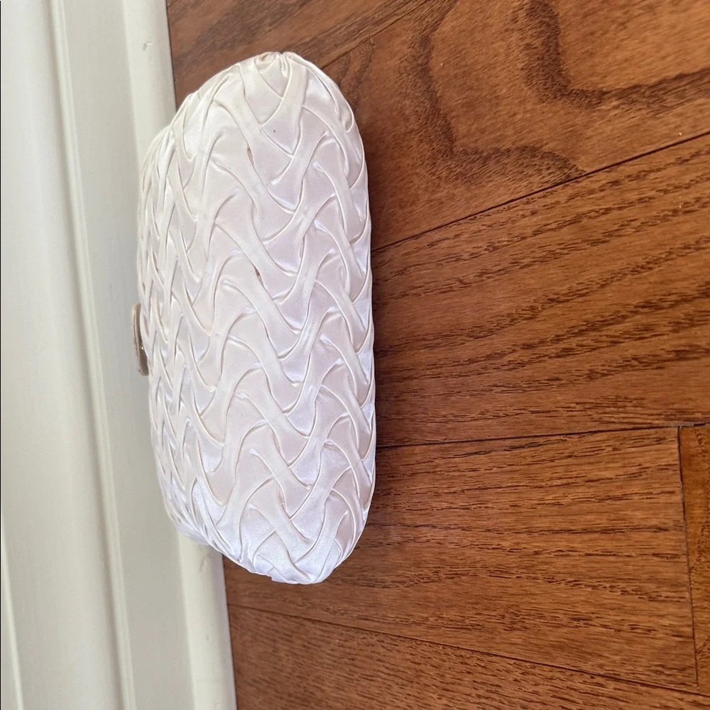 Elegant Cream Quilted Home Accent